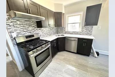 217 Hillside Avenue, New Hyde Park, NY 11040 - Photo 10