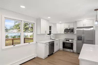 4991 Express Drive N, Ronkonkoma, NY 11779 - Photo 6