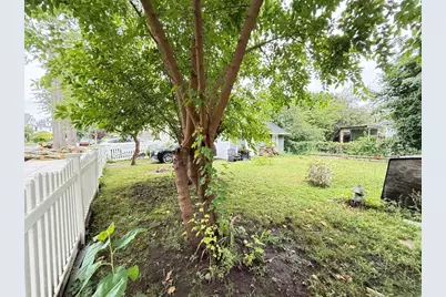 151-26 Bayside Avenue, Flushing, NY 11354 - Photo 4