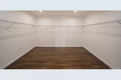 770 Cedar Street, Syosset, NY 11791 - Photo 24