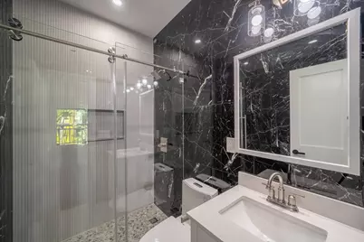 770 Cedar Street, Syosset, NY 11791 - Photo 18