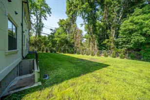 770 Cedar St, Syosset, NY 11791 - Photo 34