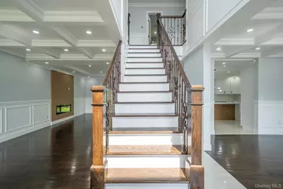 770 Cedar Street, Syosset, NY 11791 - Photo 4