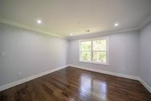 770 Cedar St, Syosset, NY 11791 - Photo 30