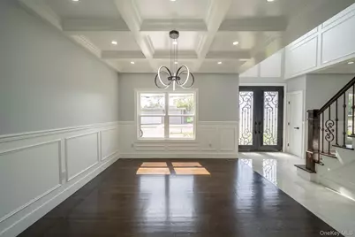 770 Cedar Street, Syosset, NY 11791 - Photo 6