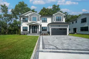 770 Cedar St, Syosset, NY 11791 - Photo 2