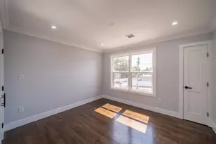 770 Cedar St, Syosset, NY 11791 - Photo 28