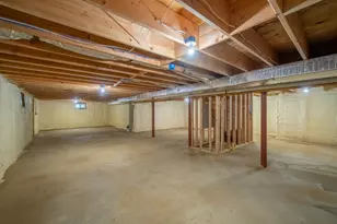 770 Cedar St, Syosset, NY 11791 - Photo 32