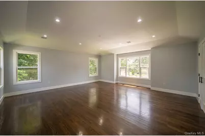 17 Park Drive East, Syosset, NY 11791 - Photo 26