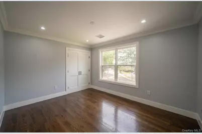 17 Park Drive East, Syosset, NY 11791 - Photo 22