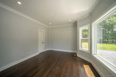 17 Park Drive East, Syosset, NY 11791 - Photo 16