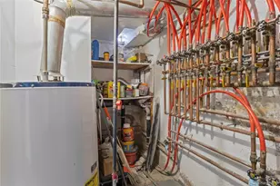 10-11 Bay 24th St, Far Rockaway, NY 11691 - Photo 32