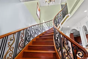 10-11 Bay 24th St, Far Rockaway, NY 11691 - Photo 14