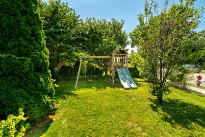 81 Lincoln Avenue, Yonkers, NY 10704 - Photo 46