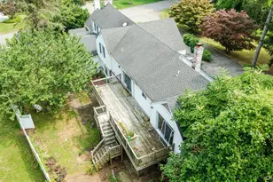 221 Huntington Bay Rd, Huntington, NY 11743 - Photo 12