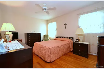 348 Town Line Road, Commack, NY 11725 - Photo 12