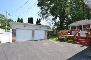 348 Town Line Rd, Commack, NY 11725 - Photo 4