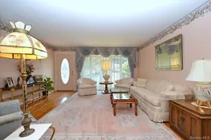 348 Town Line Rd, Commack, NY 11725 - Photo 8