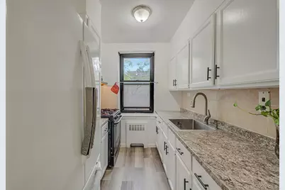 32-40 91st Street #509, East Elmhurst, NY 11369 - Photo 4