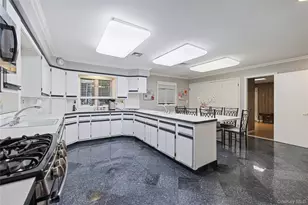 8 Harvest Ct, Monsey, NY 10952 - Photo 34