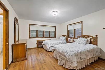 8 Harvest Court, Monsey, NY 10952 - Photo 32