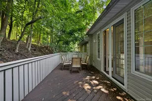 8 Harvest Ct, Monsey, NY 10952 - Photo 26