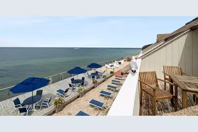 22 Soundview Drive #207, Montauk, NY 11954 - Photo 14