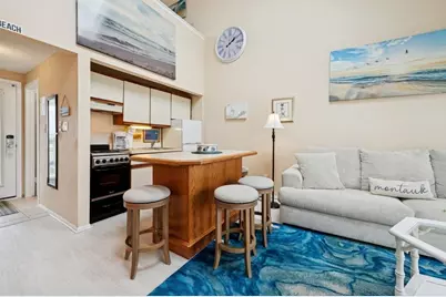 22 Soundview Drive #207, Montauk, NY 11954 - Photo 8