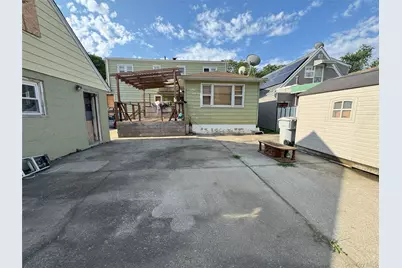 25519 148th Avenue, Rosedale, NY 11422 - Photo 6