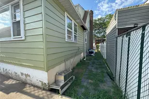 255-19 148th Ave, Rosedale, NY 11422 - Photo 10