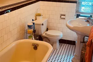 112-26 176th St, Addisleigh Park, NY 11433 - Photo 30