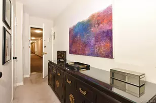 75 S Middle Neck, Great Neck, NY 11021 - Photo 10