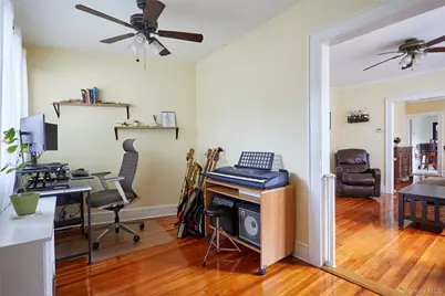 59 Depan Avenue, Floral Park, NY 11001 - Photo 20