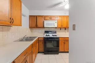 2037 Cicero Ave, Bronx, NY 10473 - Photo 8