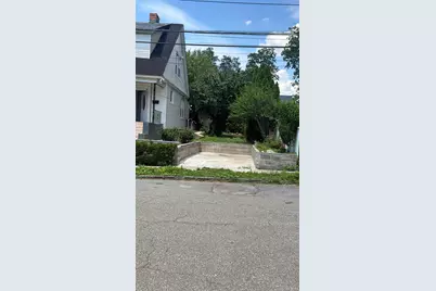 9 Roanoke Street, Yonkers, NY 10710 - Photo 2