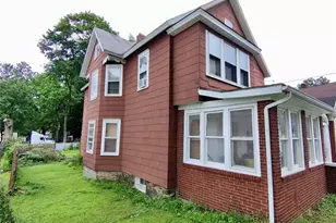 332 South St, Newburgh, NY 12550 - Photo 2