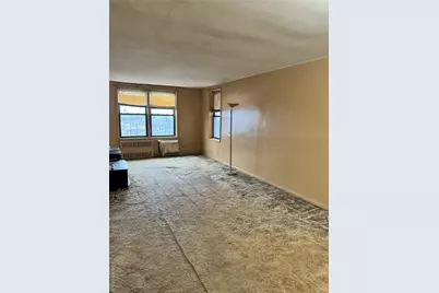 8746 Chelsea Street #6E, Jamaica, NY 11432 - Photo 2