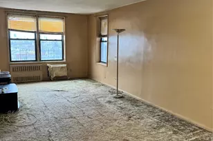 87-46 Chelsea St, Jamaica, NY 11432 - Photo 2