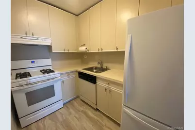 61-20 Grand Central Parkway #C 500, Forest Hills, NY 11375 - Photo 8