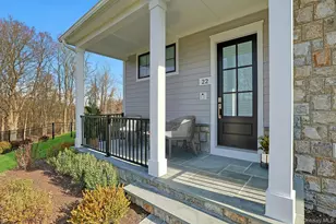 22 Carriage Ln, Chappaqua, NY 10514 - Photo 2