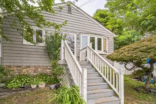 39 Willow Rd, Rocky Point, NY 11778 - Photo 2