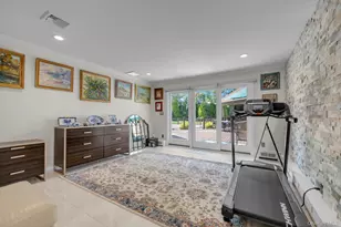 10 Macy Dr, Hewlett Bay Park, NY 11557 - Photo 16