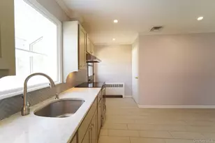 642 Salisbury Park Dr, Westbury, NY 11590 - Photo 8