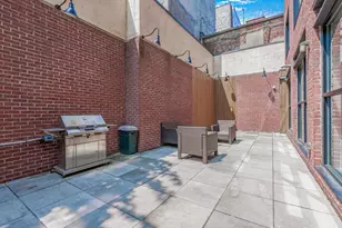 21-10 44th Dr, Long Island City, NY 11101 - Photo 18