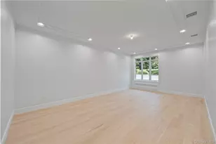 45 Grove St, Monsey, NY 10952 - Photo 12