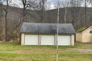 104 Phillipsport Rd, Wurtsboro, NY 12790 - Photo 4