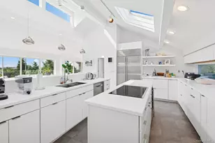 30 Tanners Neck Ln, Westhampton, NY 11977 - Photo 10
