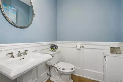 29 Wood Edge Court, Water Mill, NY 11976 - Photo 10
