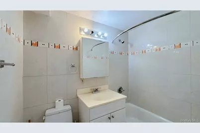 64-34 Grand Central Parkway #3D, Forest Hills, NY 11375 - Photo 6