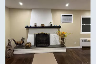 2711 W Alder Road, Bellmore, NY 11710 - Photo 10